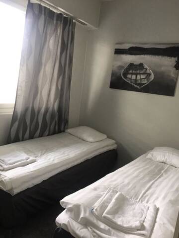 Фото номера Двухместный номер с 1 кроватью и общей ванной комнатой Хостелы HVC Hostel Turku г. Турку 7