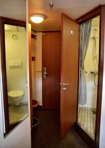 Фото номера Каюта Хостелы Laivahostel S/S Bore г. Турку 21