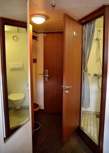 Фото номера Каюта Хостелы Laivahostel S/S Bore г. Турку 4
