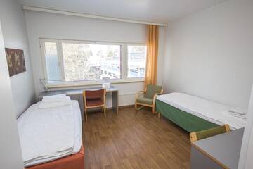 Фото номера Двухместный номер с 2 отдельными кроватями Хостелы Hostel Linnasmäki г. Турку 9
