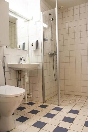 Фото номера Двухместный номер с 2 отдельными кроватями и собственной ванной комнатой Отель Meri-Karina г. Турку 9