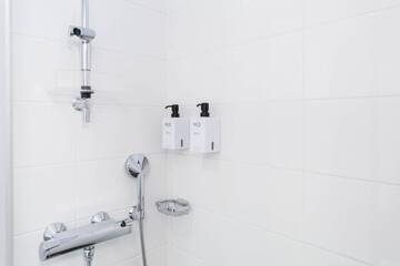 Фото номера Улучшенный двухместный номер с 2 отдельными кроватями Отель Scandic Atrium г. Турку 7