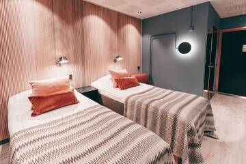 Фото номера Двухместный номер с 2 отдельными кроватями Отель Centro Hotel Turku г. Турку 9